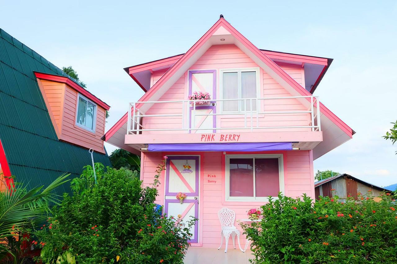 A Houses Homestay Nakhonratchasima Esterno foto
