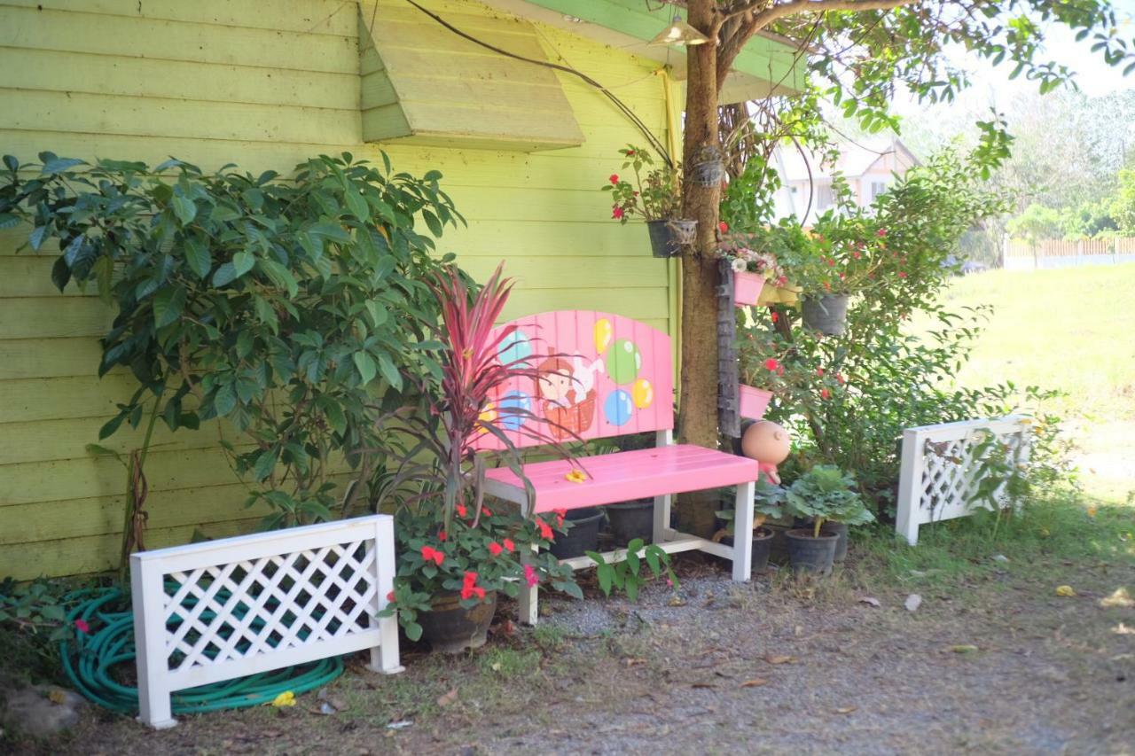 A Houses Homestay Nakhonratchasima Esterno foto