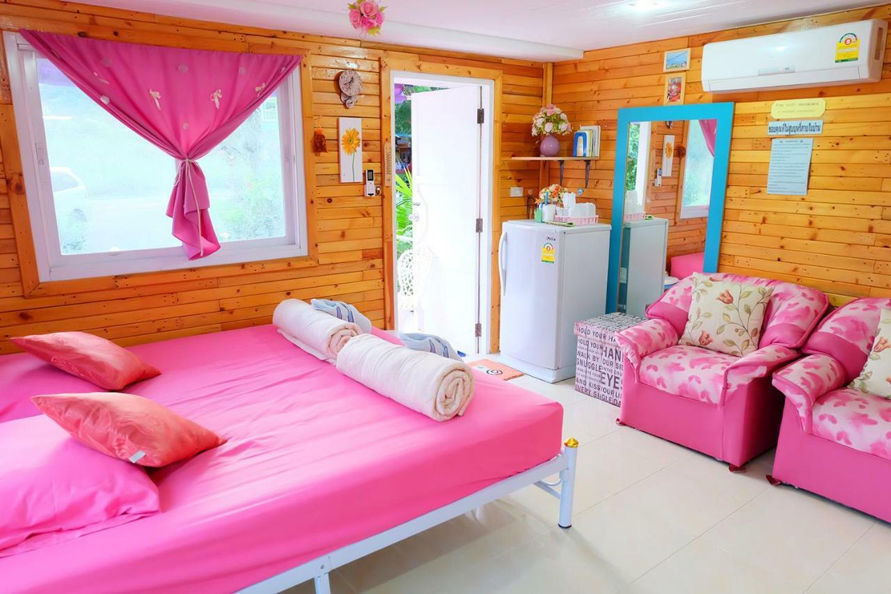 A Houses Homestay Nakhonratchasima Esterno foto