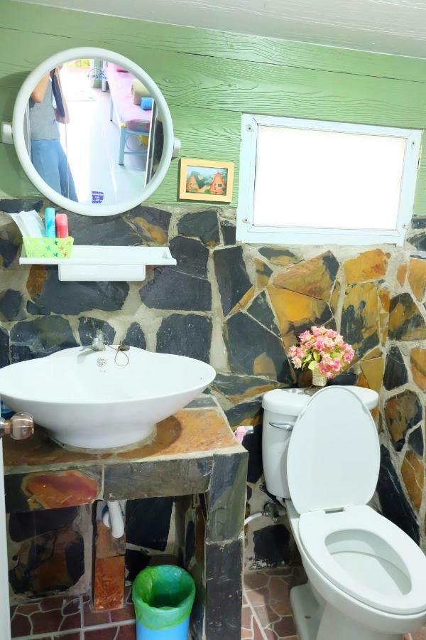 A Houses Homestay Nakhonratchasima Esterno foto