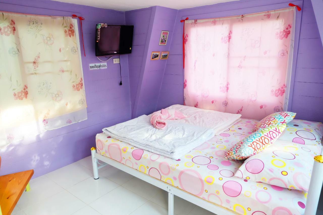 A Houses Homestay Nakhonratchasima Esterno foto