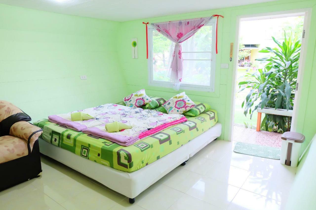 A Houses Homestay Nakhonratchasima Esterno foto